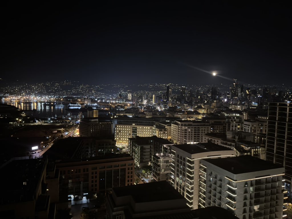 OliverZeitoun's tweet photo. The SUN &amp; the MOON of Beautiful Beirut!
🤍🇱🇧❤️🇱🇧☀️🇱🇧 🌓🌙❤️ https://t.co/ecpDvsQ8cn