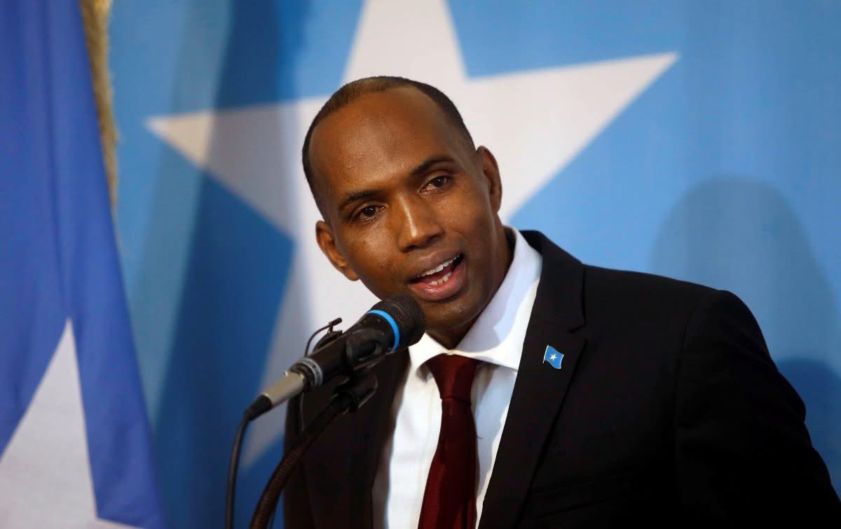 Samatar_Obsiiye's tweet photo. Heavy gunfire has broken out in central Mogadishu as Somalia’s former Prime Minister Hassan Ali Khaire says he has been attacked by government forces before planned protests. https://t.co/FPlq0X7JJw