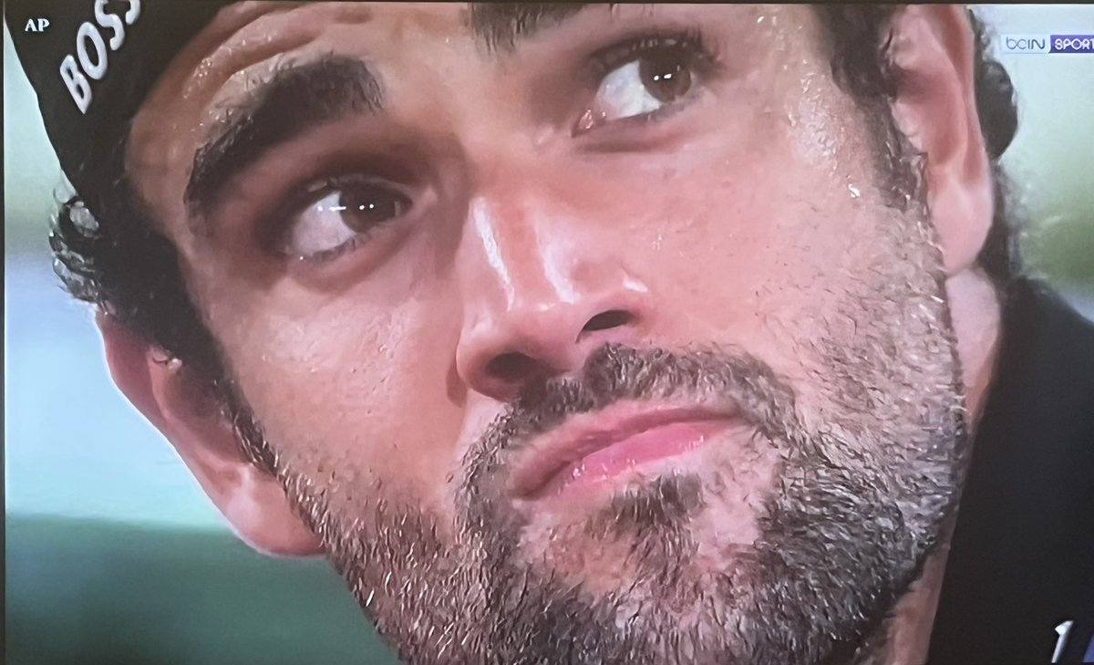 RahydSF's tweet photo. Berretini c’est le Del Potro de la dernière décennie … purée mais qu’est-ce que c’est dur ?!!! #rolandgaross #RolandGarroswithInfosys https://t.co/ae3LO7YzDM
