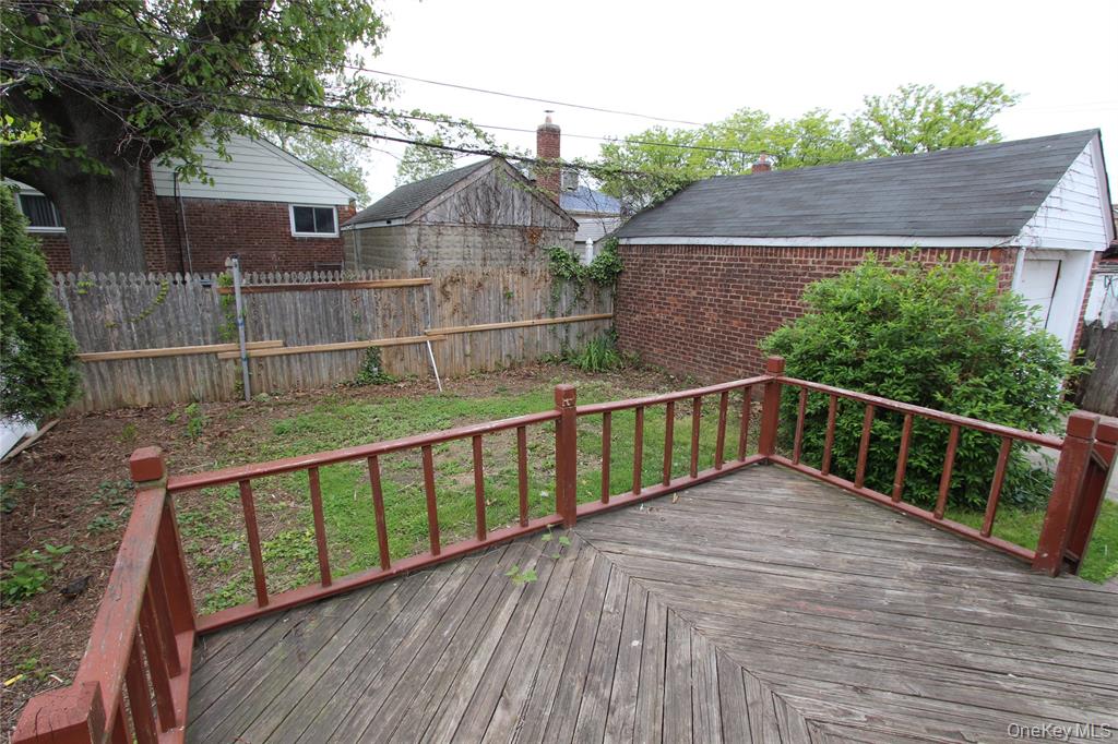 david_yudell's tweet photo. OPEN HOUSE this Sunday, June 7, from 1pm-3pm at 7510 173rd Street Fresh Meadows, NY! BR, 3BA. See it before it’s gone. Call David Yudell 917-817-9701 https://t.co/51dkIoJFiO