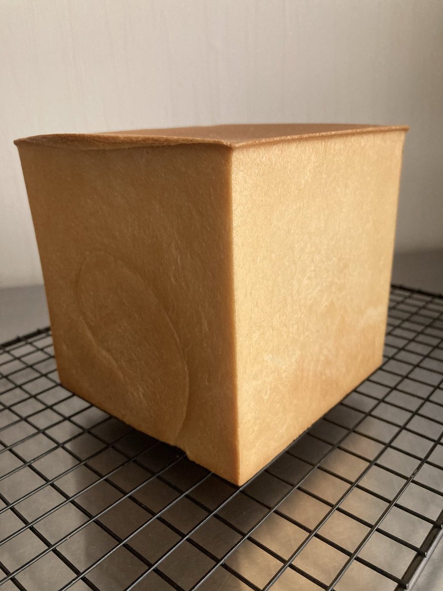 kmrca5's tweet photo. 食パン🍞
#手作りパン
#パン作り https://t.co/1bXpohGl8m