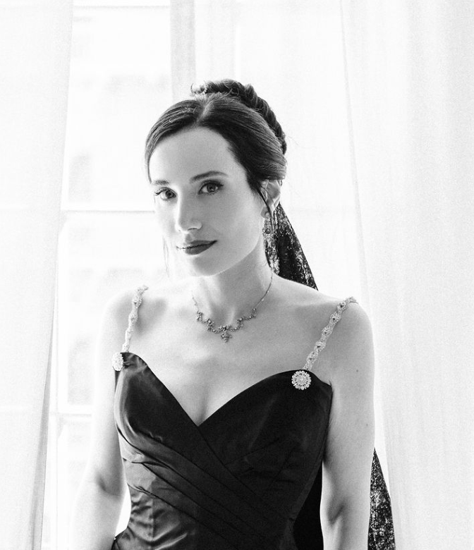 Miles_Brundage's tweet photo. Help, my wife is too cool and hot and smart and I already married her, what do I do https://t.co/JZAyomeAhk