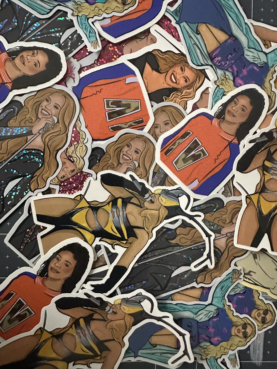 FindingNandy's tweet photo. @Tyllaaaaaaa More Stickers, pins, photo frame and  belt buckles https://t.co/dU2lWCPP6h