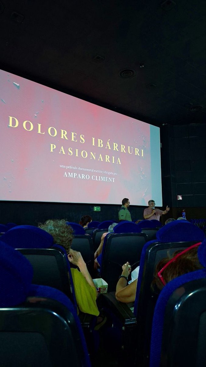iudoshermanas's tweet photo. 🎥 Asistimos la al estreno en Sevilla del documental “Dolores Ibárruri Pasionaria” dirigido por Amparo Climent.

Una visión profunda y humanizada de una mujer que “sentía pasión por los derechos sociales, un símbolo de dignidad” https://t.co/JCgvR86OgL