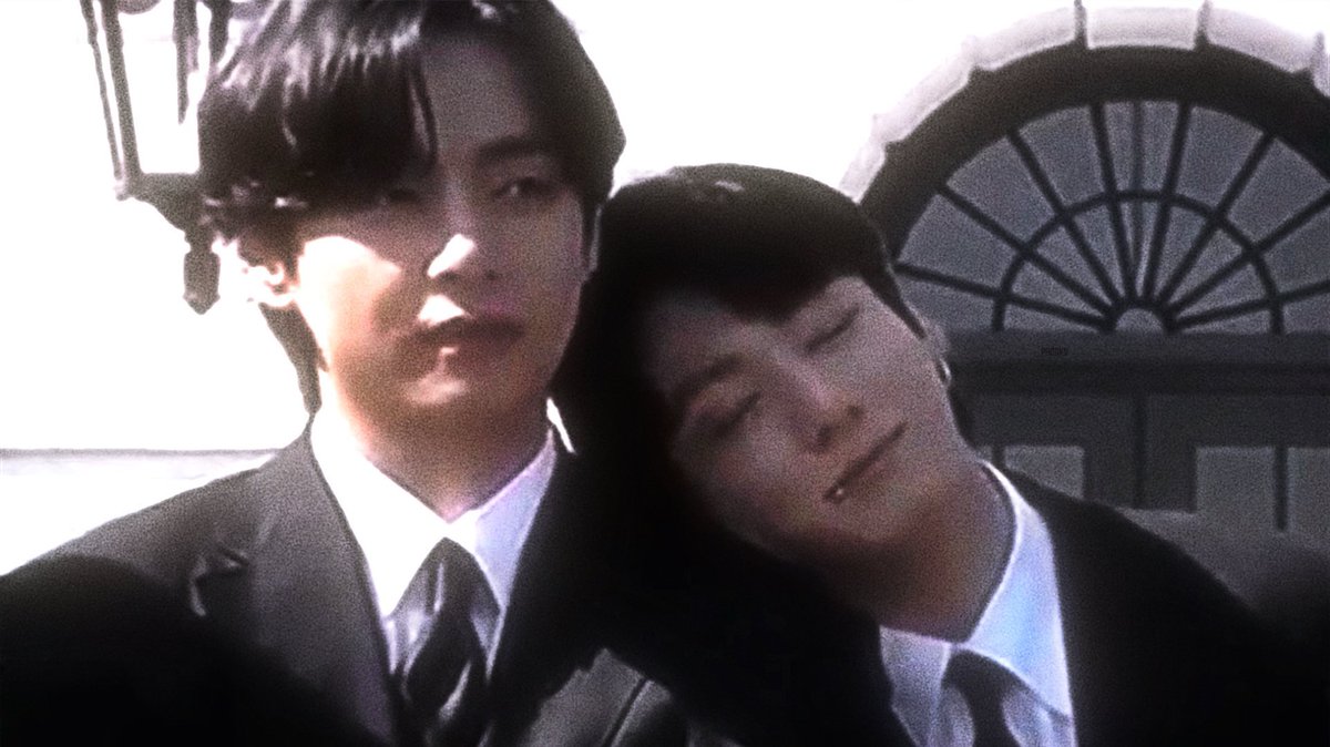 vkfvr's tweet photo. 🐰:"V hyung is my safe place" https://t.co/M8LQpS3hSJ