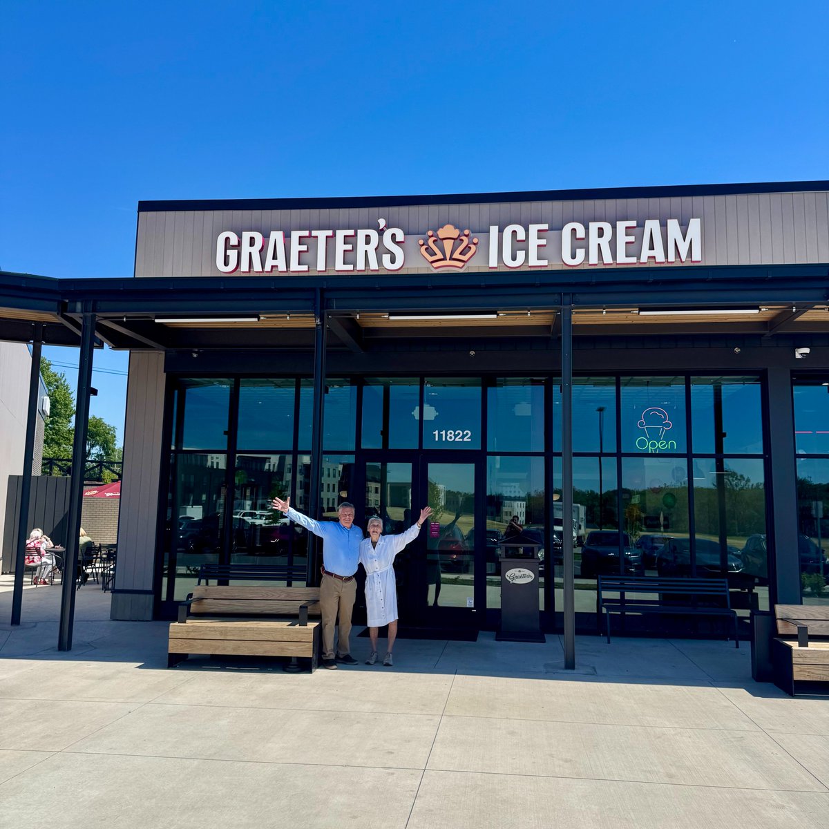 graeters's tweet photo. We're Open! 🎉

Today the Graeter family cut on the ribbon on our brand new store in Zionsville, Indiana!

Come visit us at: 11814 Sylo Xing, Zionsville, IN 46077 https://t.co/CNGkKceRw7