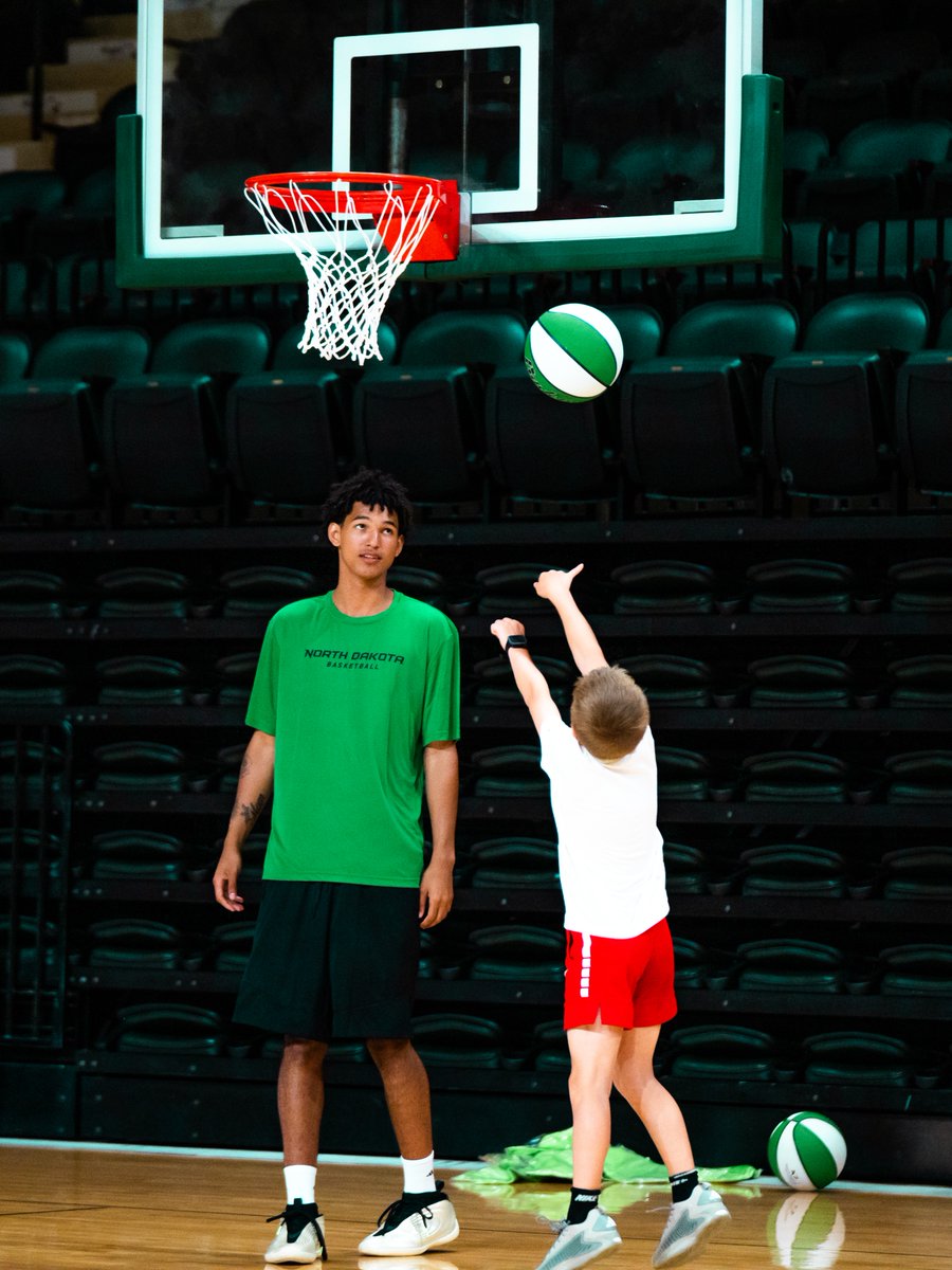 UNDmbasketball's tweet photo. Camp season getting started with Little Hoopers! 

#UNDproud https://t.co/9TmzE3d5ug