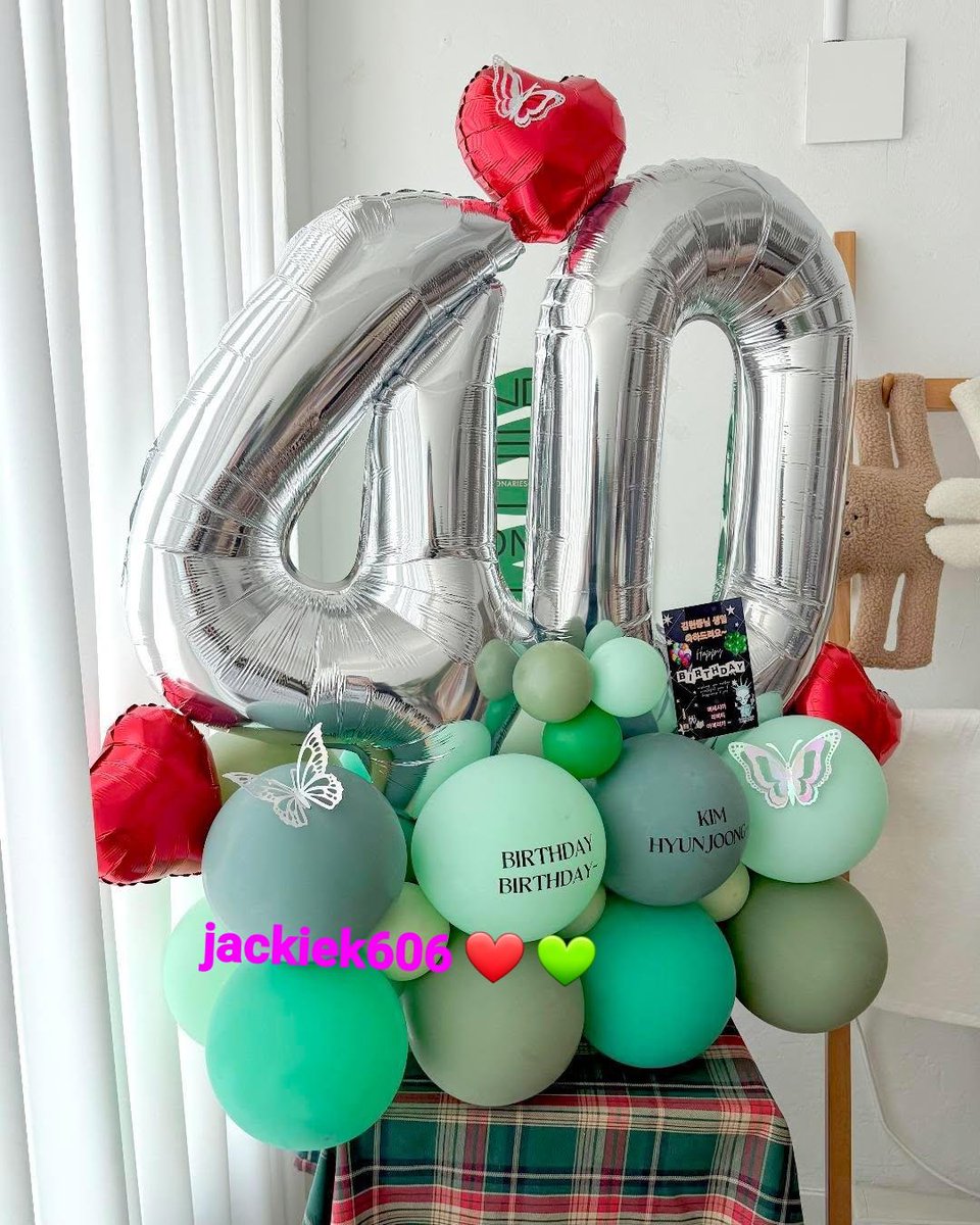 Jackiek606's tweet photo. This is our Birthday 🎂 gift 🎁 for Kim Hyun Joong. 💚👽❤️ We hope he likes it. 😁 김현중님, 멋진 생일 보내세요! ~🎈🎉#kimhyunjoong #henecia @khj_heneciatwt https://t.co/VxdqyIirpx