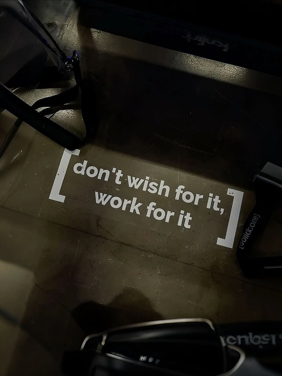 ECEE_MEDIA's tweet photo. Stop waiting for the perfect moment or relying on mere wishes, because true success is forged only when you trade your excuses for effort and actually put in the work. ✨️💯 https://t.co/6oMWQM15sI