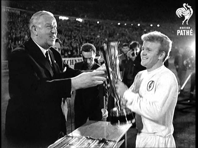 Leeds4_1Palace's tweet photo. This is a real European trophy. Not one of those Europa C leagues 😂😂 #cpfc stay in your lane https://t.co/W2r0NMpM5e