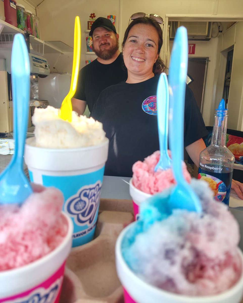 SnoBizFans's tweet photo. Behind every great Sno Biz is a team that loves serving their community. 
From your favorite flavors to friendly faces at the window, we're here to help make every visit a little sweeter. Stop by your local Sno Biz and see what summer tastes like! https://t.co/M1jv0h3e2W