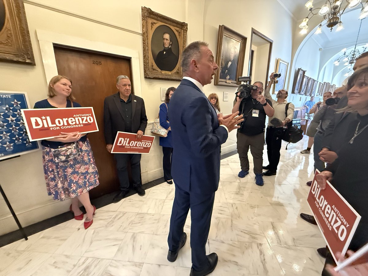 CynRusis's tweet photo. It’s official- our next CD1 Congressman filed his paperwork today. Can’t wait to see the great things he will do for NH. @DiLorenzo4NH https://t.co/bB216DJqN8