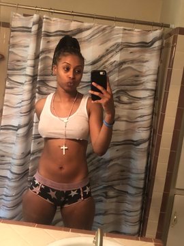 baddyx21's tweet photo. Late night meets #nyc #freak #nycfreak https://t.co/nr2MTKDjih