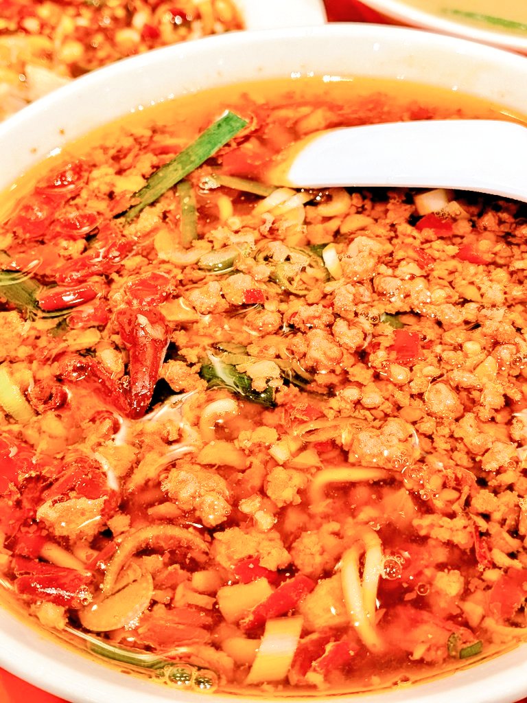 SecretCode4649's tweet photo. 仲良しのフォロワーさんと飲み
🍻🍻✨️✨️
満腹🤭🤣🍣🍜🔥
お店の味仙はじめて行って
久しぶりに🍜食べながら汗かいた
🤭🤣💦ちょうどええ辛さで美味かった
リピ確定❣️座れてよかった　人気やな
味仙✨️　楽しい時間あっちゅうま🤗
#乾杯 
#味仙 https://t.co/FfJl1Lpzxo