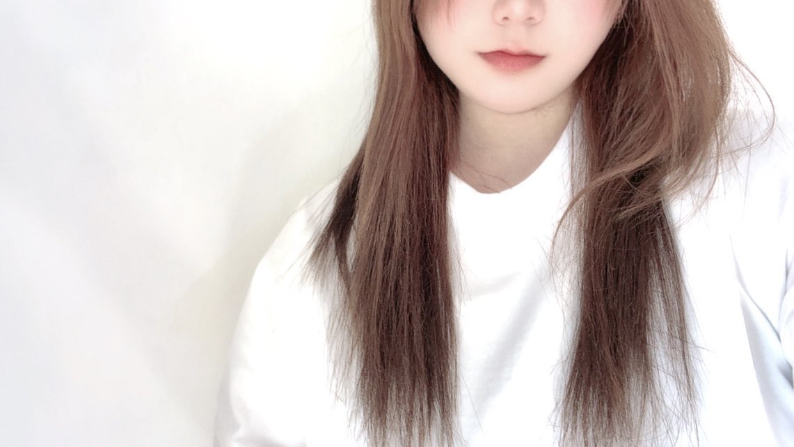 2otcia's tweet photo. 😐该怎么形容呢…… https://t.co/LEuPxUY84U