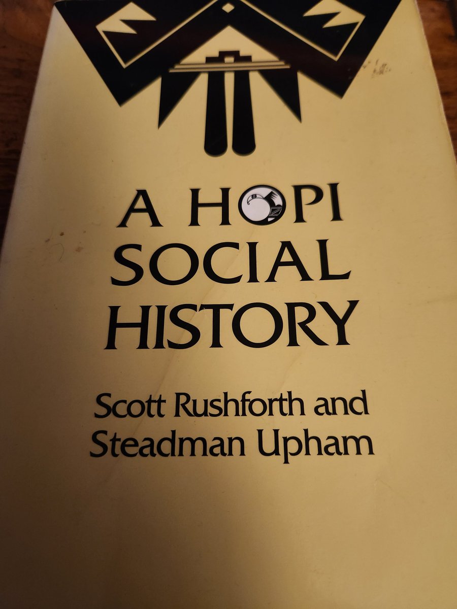 ethnopoetics's tweet photo. Evening reading, revisiting this book I first read in graduate school, on the kinds of explanations anthropologists make https://t.co/RhuMgi6dT6
