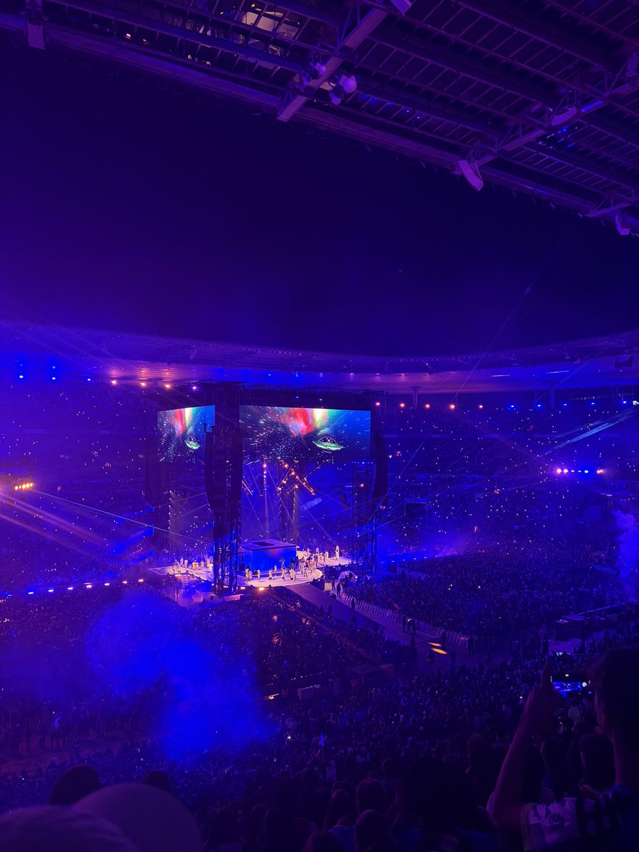 thylanecrt's tweet photo. et là encore plus au final 🥹 @jul merci pour tout https://t.co/s8jlERe536