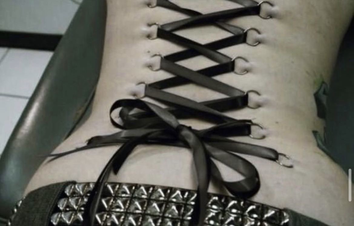 headlessgimp's tweet photo. play piercings https://t.co/rw1qiprFnh