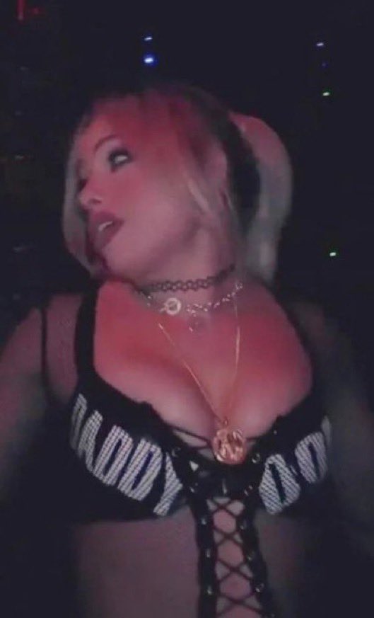Aleistar23's tweet photo. Nnnngh fuck, my brain feels so woozy, all i can think about is how good this edge is. How good it feels to pump myself dumb. 

DM’s open here or on tele, anything welcome. Make me pump deeper down the goon hole

#wankchat #goon #nsfw #gooner #nsfwtwt #wank #horny #wankbattle https://t.co/VgoNFQ50tH
