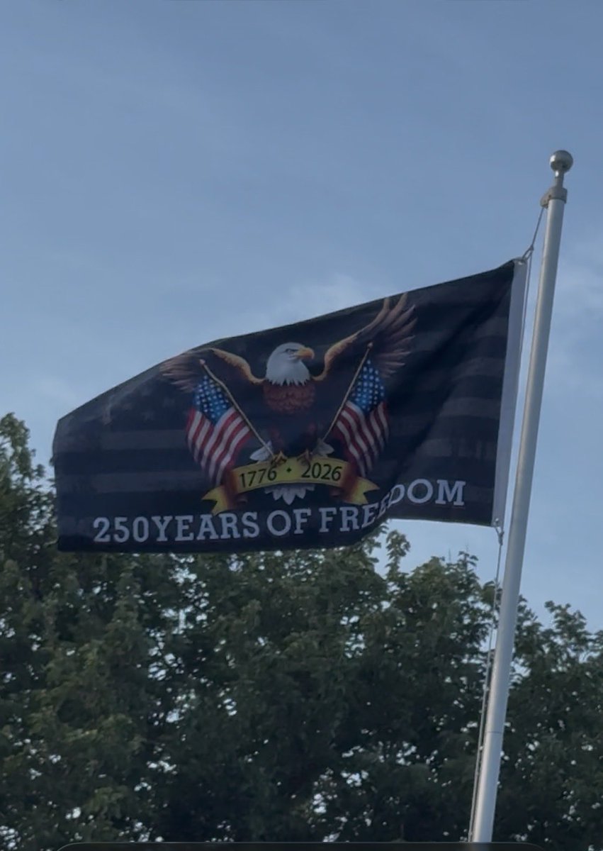 TxTrue73's tweet photo. Got my new flag up today.

Our forefathers didn’t kick the teeth down the throats of the British just for John Thune, the Rinos and the Democrats to come along and destroy our country from within.

The last time a senate famously betrayed their leader was On March 15, 44 BC.

America must not suffer the same fate as Rome.