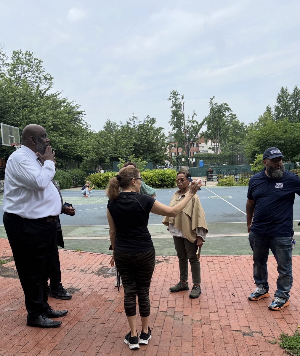 DCDGS's tweet photo. DGS attended a Community Walk in #Ward2 at @DCDPR's Rose Park Rec to address community concerns. By addressing concerns at Rose Park Rec, we’re continuing to work with our partners to make our recreational spaces better serve the needs of the community.

#DGSInTheCommunity https://t.co/9JQrSaXJ6v