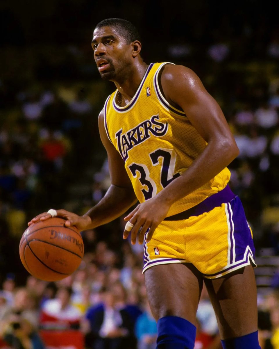 BarrySchust's tweet photo. Earvin "Magic" Johnson is widely considered the greatest point guard of all time by many. https://t.co/ve3HrgKHkZ