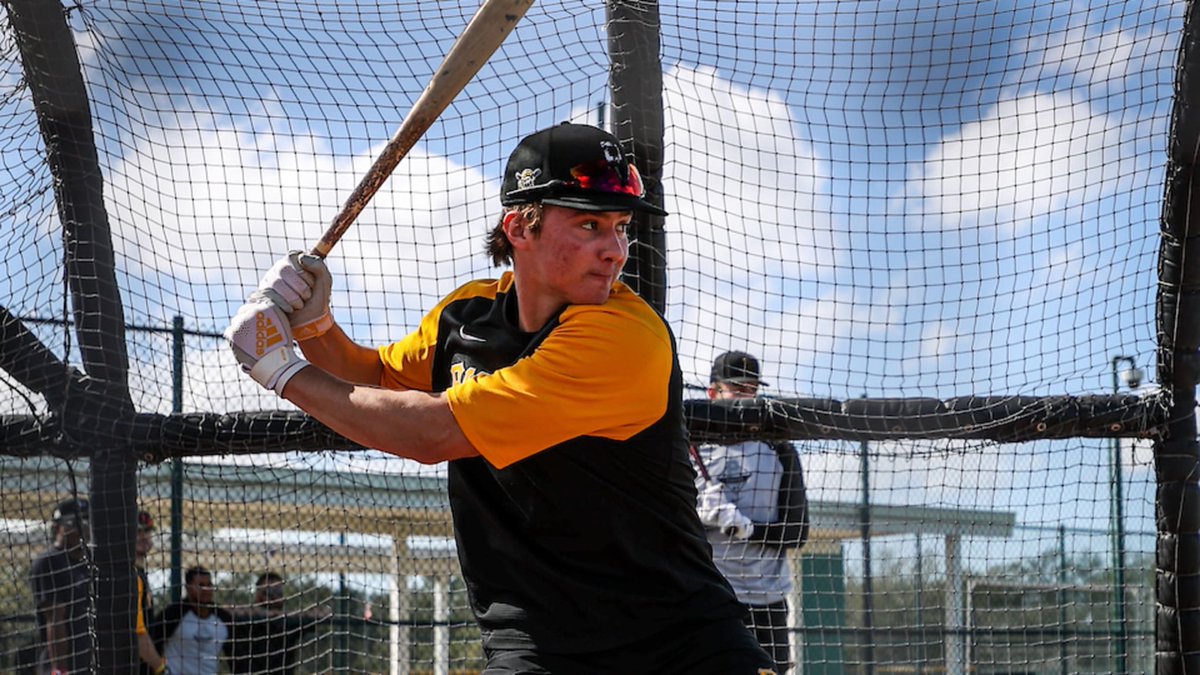 RyanLSack's tweet photo. I wonder if any of these 4 MLB pitchers who made it up through the minors quickly (subsequently dropping hitting) could’ve become legitimate big league hitters if they focused on that side of the ball- we’ll never know..

Nolan McLean, Bubba Chandler, River Ryan &amp; Paul Skenes https://t.co/FqKx5kyiKY