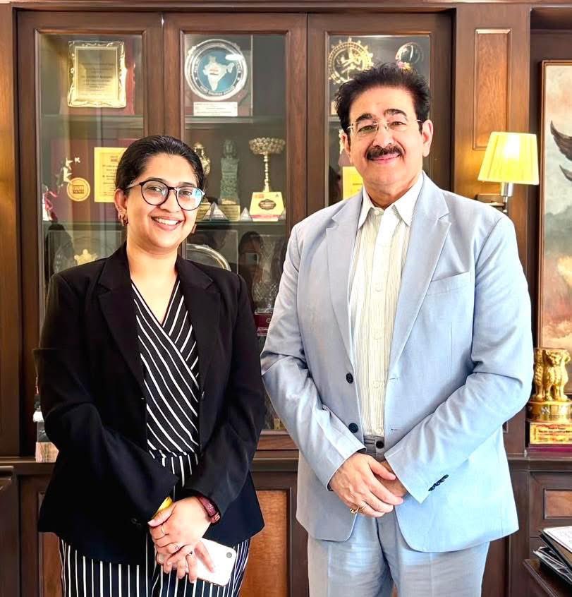 sandeepmarwah's tweet photo. It is a matter of immense pride and satisfaction when former students achieve remarkable success in their professional careers. Seeing Avantika Kansal, an accomplished AAFT alumna, establish herself as a renowned journalist and return to her alma mater is truly inspiring. https://t.co/3GKJU6gWGQ
