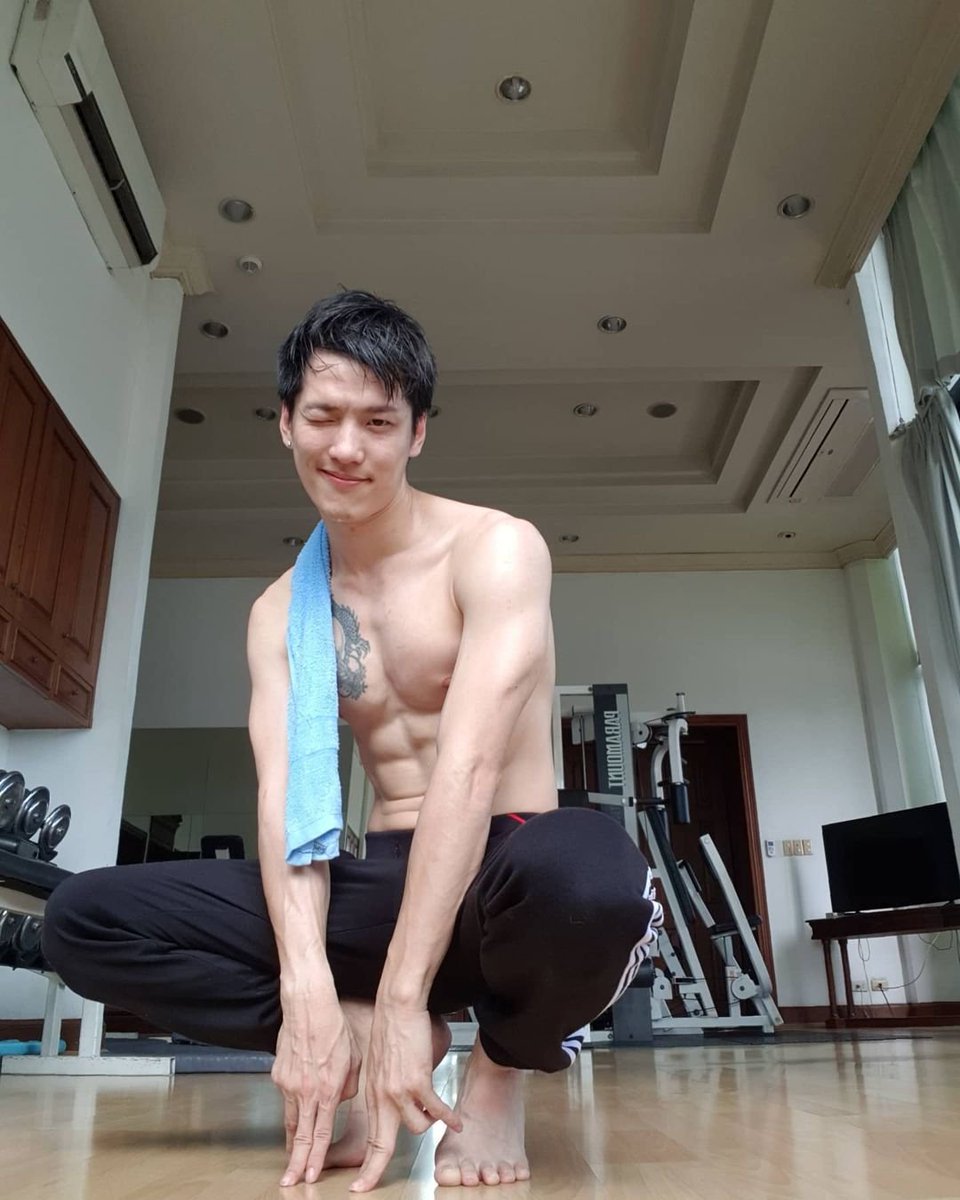 Eaaaw's tweet photo. เต้ยธโนทัยออกมาเปิดเผยว่าโดนคุกคามทางเพศหนักมาก เคยถูกชวนให้ไปมีเซ็กส์หมู่กับผู้ชายในวงการ จนทุกวันนี้ยังมองหน้ากันไม่ติด ที่ผ่านมาคนติดภาพความเซ็กซี่ จนนึกว่าเต้ยเป็นคนชอบมีเพศสัมพันธ์กับคนแปลกหน้าง่ายๆ มั้ง มีทั้งชายหญิงส่งคลิปเสียวช่วยตัวเองใส่รูปเต้ยมาให้ตลอดเวลา สงสาร ❤️‍🩹 https://t.co/p90VZ8kUlZ