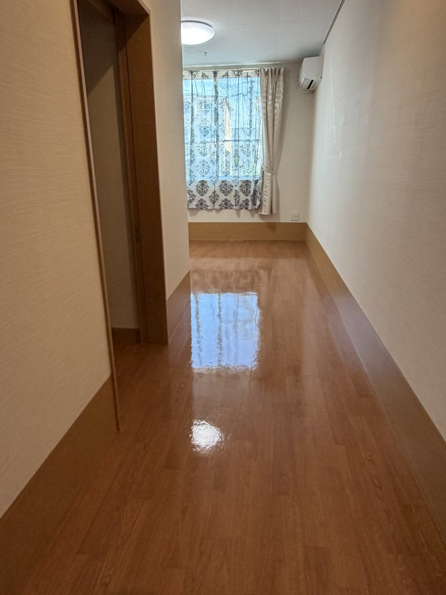 r732018's tweet photo. お楽しみ様です🍀
あらゆるご縁に感謝します

お掃除はプロに任せて✨
ラクして綺麗に
ゆとりと癒しと
安心の自分時間
お届けします💝

汚れの質に対する成分で
真心込めて
根気と愛で作業します✨
https://t.co/FhcKPQ9QYU
自分史倶楽部
たけうちーむ
清掃業
猫好き https://t.co/hPyWc44XOL