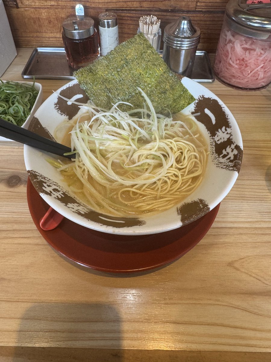 GlimtWhite's tweet photo. お昼は味噌ラーメン！ https://t.co/Ya74Rv2xu3