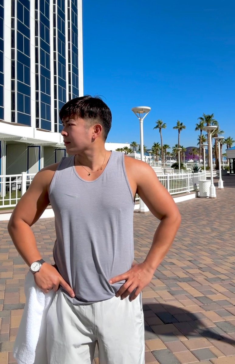 onlydansph's tweet photo. sunshine and palm dreams 🌴☀️ https://t.co/sbbFsEjBsa