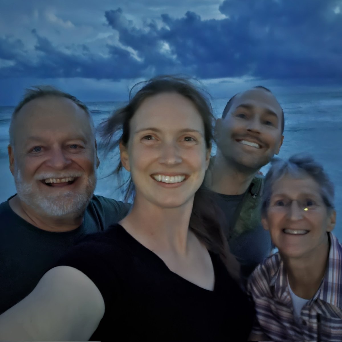 KPickens323's tweet photo. Praise God from whom all blessings flow ❤️ 3 day get-away to Destin wore us all out, but I am thankful for the memories and the amazing people. Camp season, here we come 💪🦅🏀 https://t.co/JaFCtog7oO