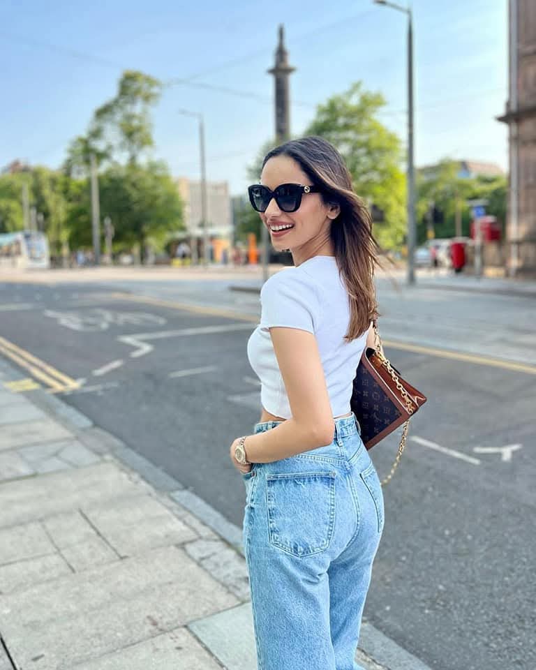 SimranGgm's tweet photo. Happy morning 🌞 
Have a beautiful and successful day.
#Morning #GoodMorning #Thursday #ManushiChhillar #MissWorld https://t.co/b05ATqmjmq