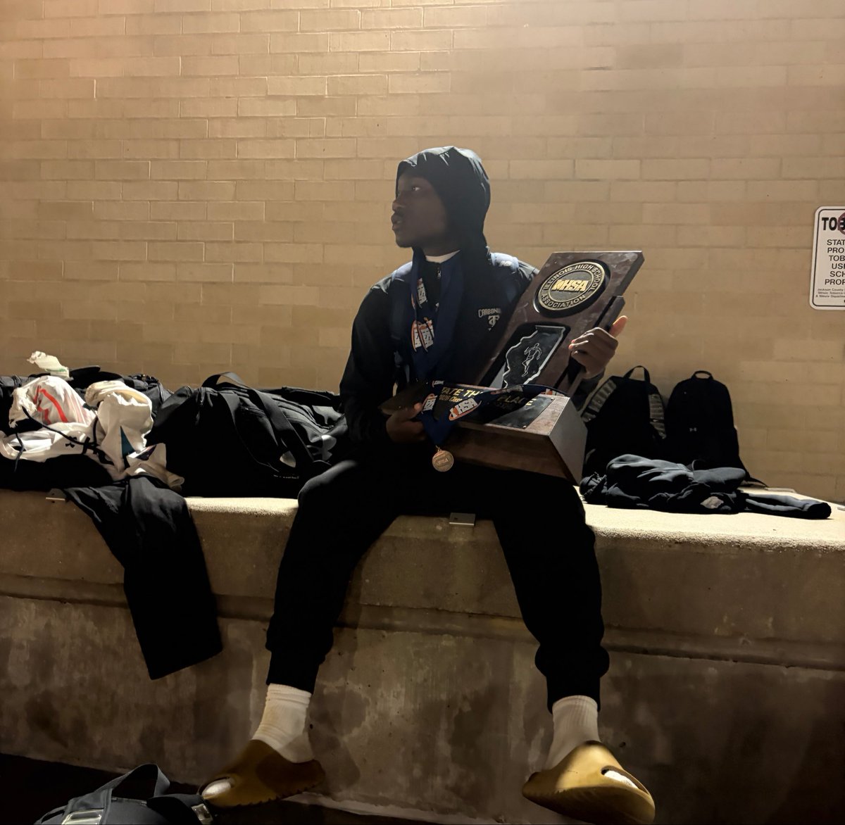 JonOliver2028's tweet photo. State Meet Recap

3rd Place as a Team
3rd Place in Triple Jump
3rd Place 4x2 Relay
5th Place 4x1 Relay

Currently I have the 
4x1 Record
4x2 Record
4x4 Record
60m Record

Couldn’t have done it without my great teammate and coaches.

Sophomore Year Complete
Junior Year Loading ‼️ https://t.co/lJYTJTBVl3