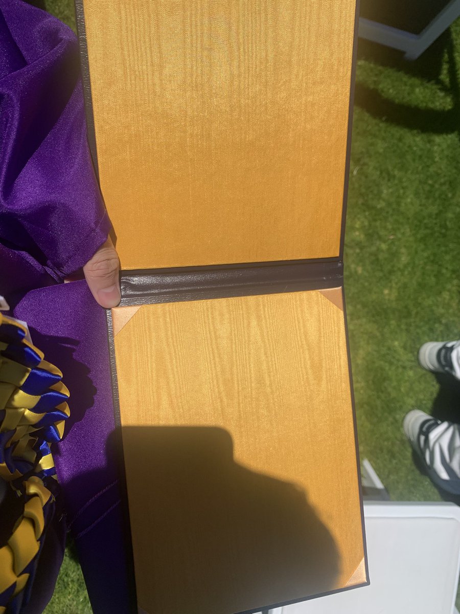 OakFlourist's tweet photo. brooo who ate my diploma https://t.co/D7RNd3IOeS