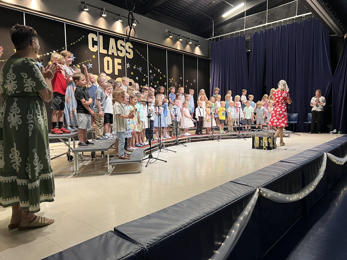 HortonKandi's tweet photo. From future engineers and scientists to race car drivers, trapeze artists, mermaids, rainbow flower growers, and even Lamborghini-driving YouTubers, our 4K graduates are dreaming BIG! 🌟 Today we celebrate these Future 4K Dreams and all the possibilities ahead! #wcsFlight https://t.co/qhjxvccZDL