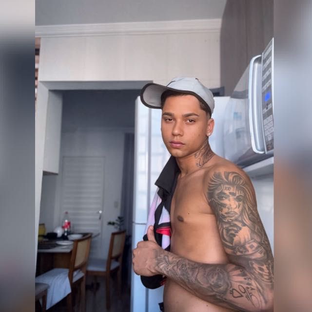 softhot_'s tweet photo. Eu sei que tu gosta assim , gostoso e pirocudo ,vou te comer quando? https://t.co/4bR0KrgsoA