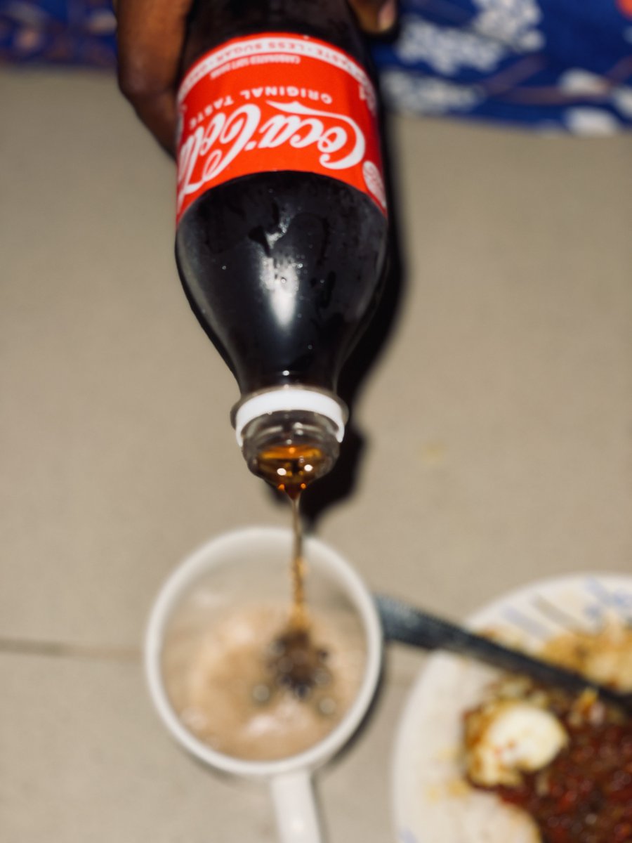 OneModupe's tweet photo. Rice, stew, and ice-cold Coke — the holy trinity of satisfaction
@CocaCola_NG https://t.co/GHxu80Kb6B