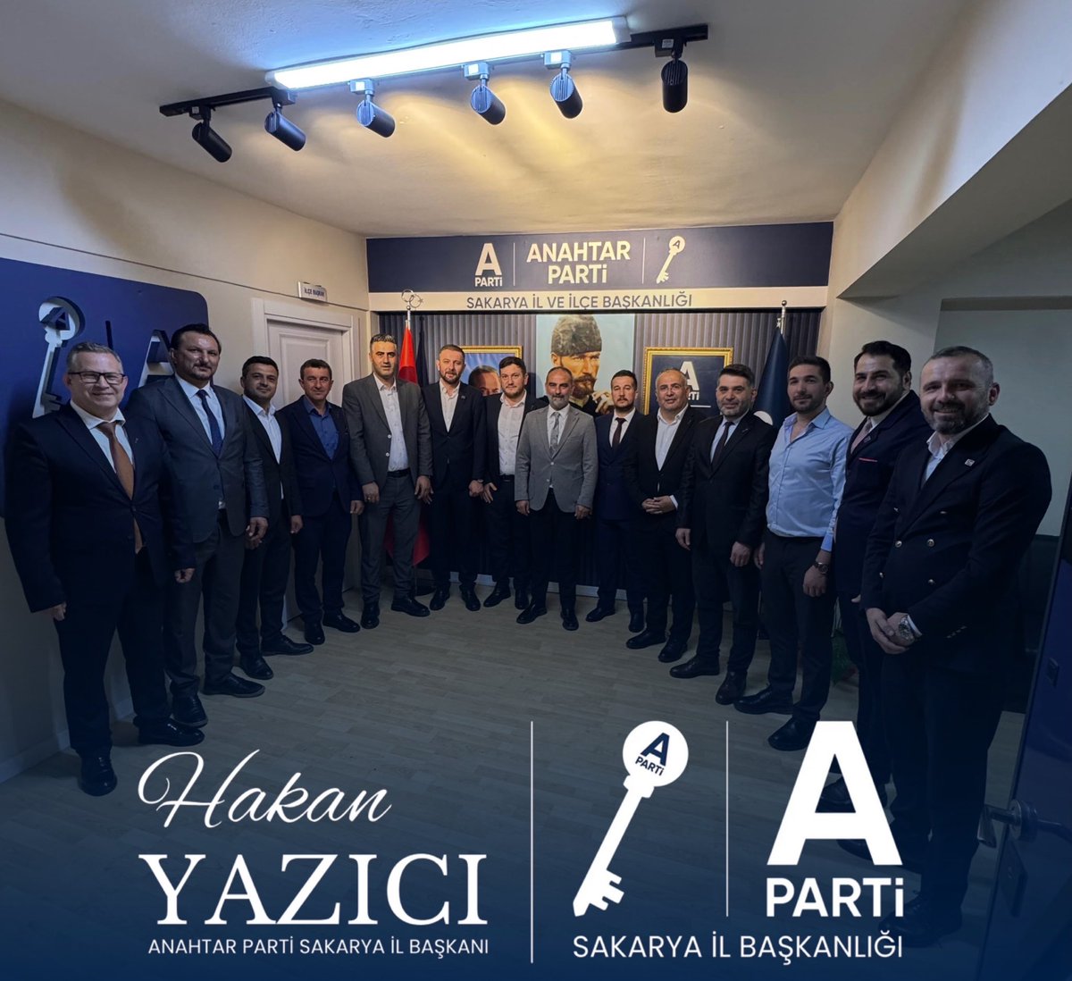 hakanyazctr's tweet photo. Anahtar Parti Sakarya ilçe başkanlarımız ile parti çalışmalarımız hakkında fikir alışverişi yaptığımız bir toplantı gerçekleştirdik.Tüm ilçe başkanlarımıza toplantımıza yaptıkları değerli katkılarından dolayı çok teşekkür ederim.
Var Olsun Teşkilat
#ikincisezon
@yavuzagiraliog
@nihal01
@tkeskinkilic
@anahtarparti 
@AnahtarSakarya