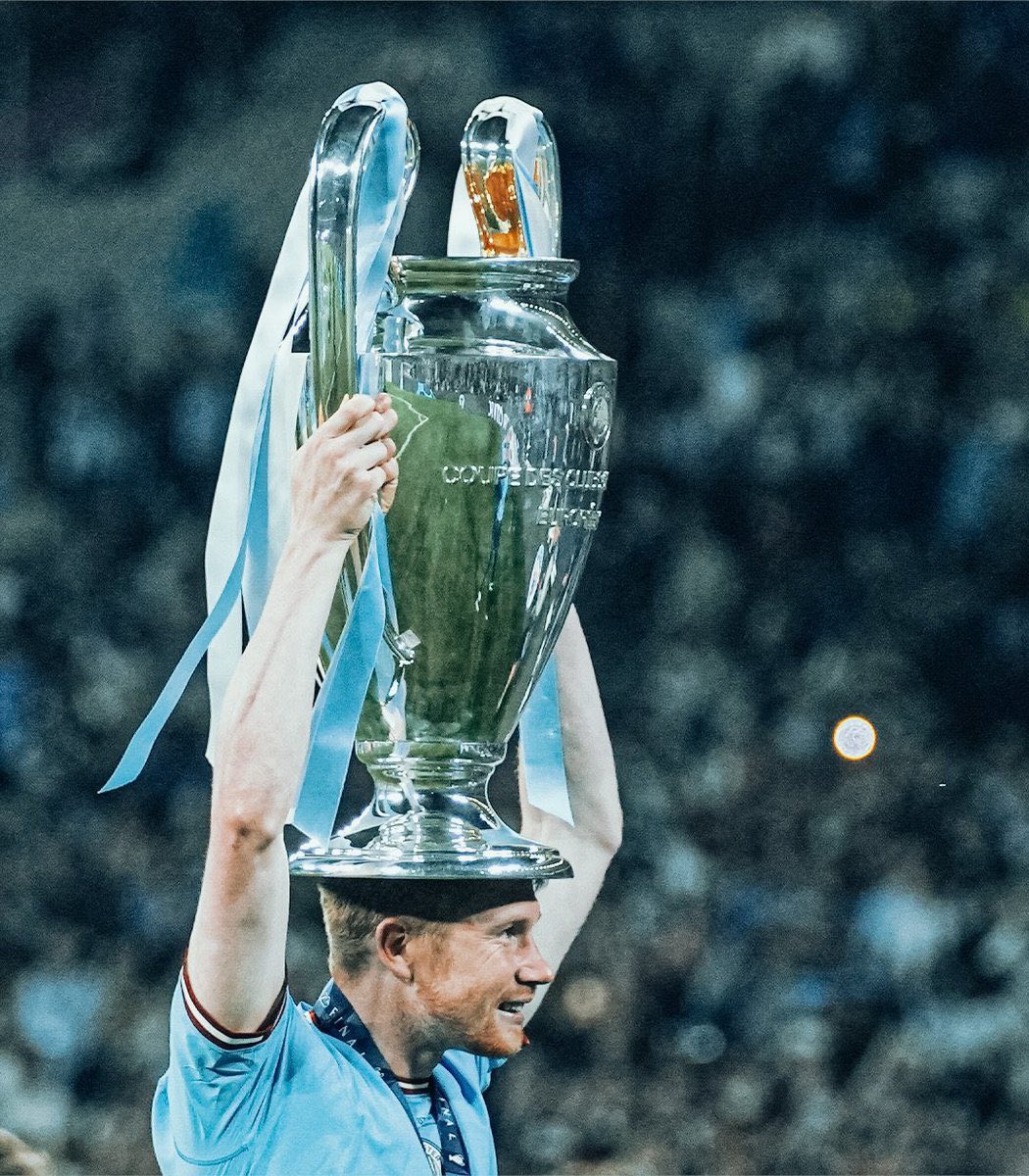 laquoi_17's tweet photo. @MGGBall @Cfcaabzv2 @abzMCFC___ Win the treble or the UCL Please https://t.co/srGr77tdUl