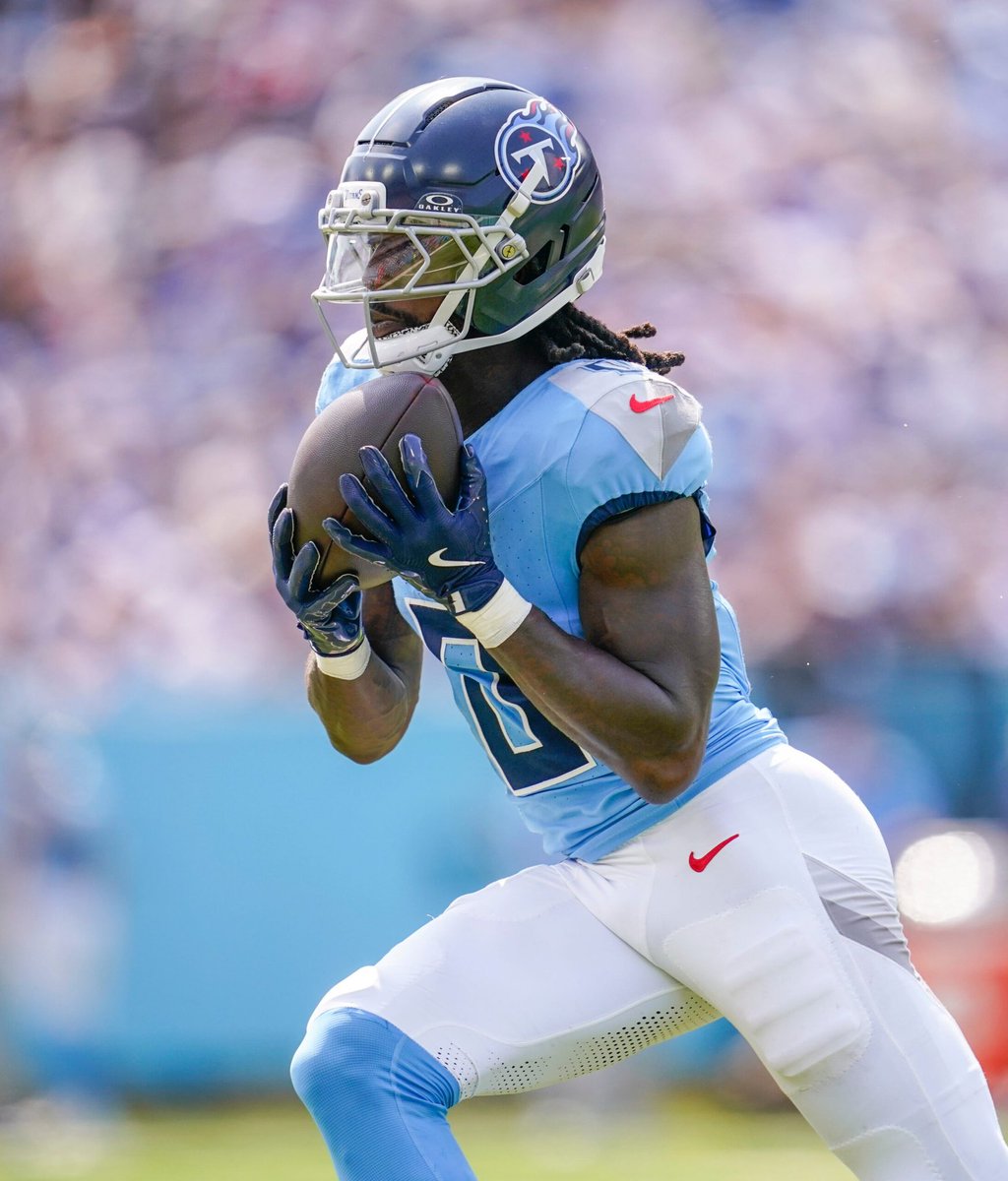 SleeperTitanUp's tweet photo. TRUE OR FALSE - Calvin Ridley will finish with the most receiving yards on the Titans https://t.co/x0scopzRGS