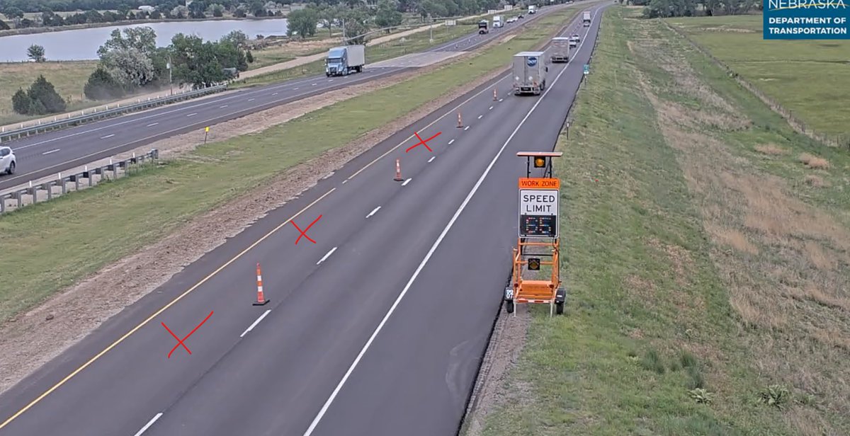 Nebraska511's tweet photo. #NorthPlatte 
Roadwork I-80 EB MM 180-186. The left lane is closed. Keep right in area. https://t.co/ik7aEVCwlb