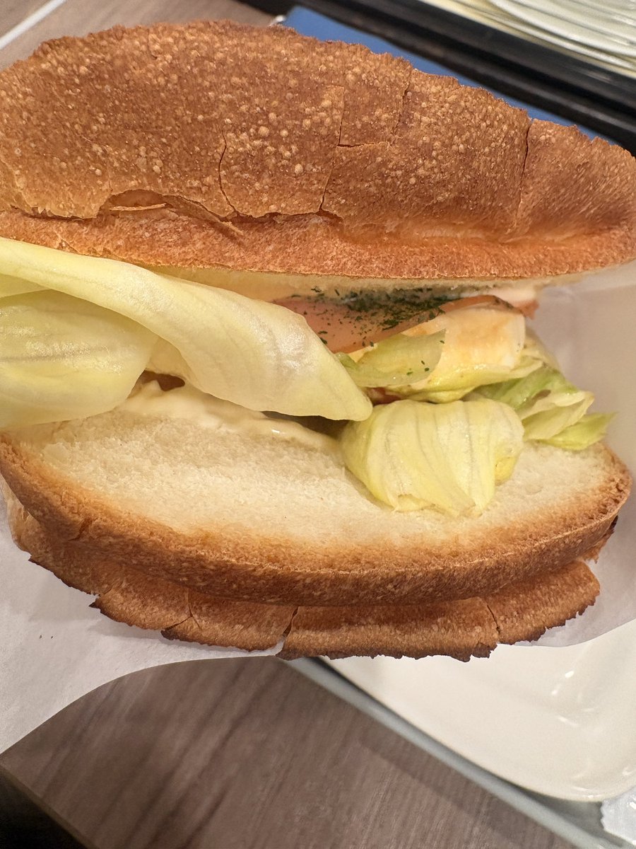 ca58417's tweet photo. 優雅な朝 https://t.co/9DhqnmTXeL