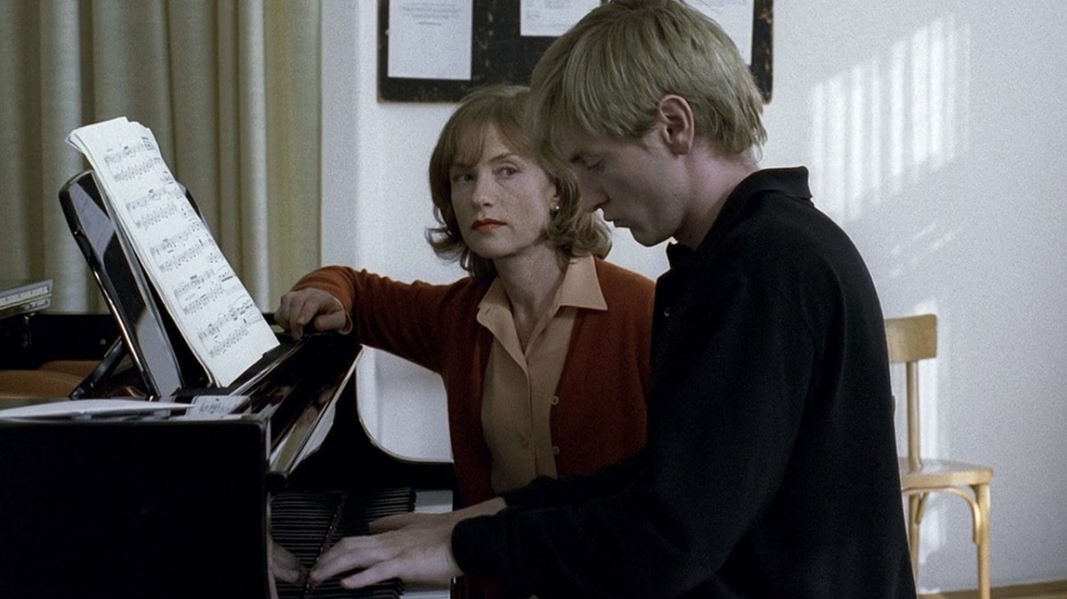 Lulamaybelle's tweet photo. #ThePianoTeacher: Classic Haneke, provocative &amp; unsettling. This one’s for the sickos. Isabelle Huppert in disturbingly fine form. A compelling, deeply layered character study looking at perverted female sexual agency. #BleakWeek https://t.co/sOKSDluvo9