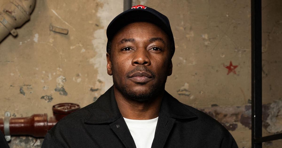 infosphfr's tweet photo. Patrick Bruel écarté des Enfoirés 😮🎤 👉 MC Solaar a réagi à l’absence de Patrick Bruel pour l’édition 2027 des Enfoirés. Il estime que les organisateurs « ont pris la bonne décision » et qu’ils ont « pris leurs responsabilités ». Cette éviction intervient dans un contexte très sensible. Patrick Bruel est visé par plusieurs plaintes qu’il conteste fermement. Il est présumé innocent. MC Solaar précise toutefois n’avoir « jamais assisté à aucun comportement problématique » de l’artiste. Pour lire l’article complet, rendez-vous sur le lien source : https://t.co/gFrcKXRaXb