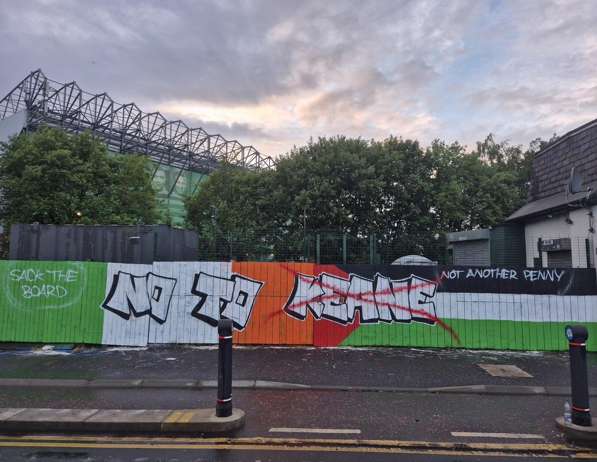 ultras_antifaa's tweet photo. Celtic supporters do not want Robbie Keane as manager. https://t.co/KGCjgozYuE