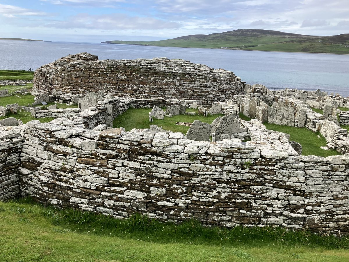 CasegFraith's tweet photo. We later visited the Broch of Gurness, the Standing Stones of Stenness and the Ring of Brodgar https://t.co/t4ZWOHwziZ