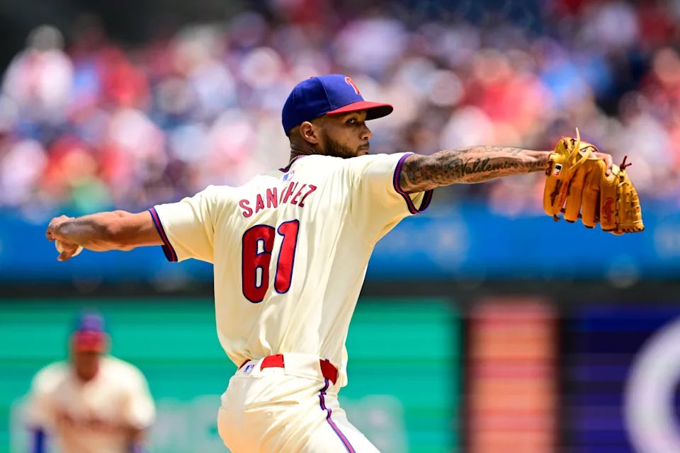 ArcainiLuke's tweet photo. Cristopher Sanchez has broken the all-time Major League Baseball record for most consecutive scoreless innings from a left-handed pitcher.

Carl Hubbell held the record in 1933 with 45.1. Sanchez, after the first inning of tonight’s game, is at 45.2 consecutive scoreless innings. https://t.co/h2hV2romUu