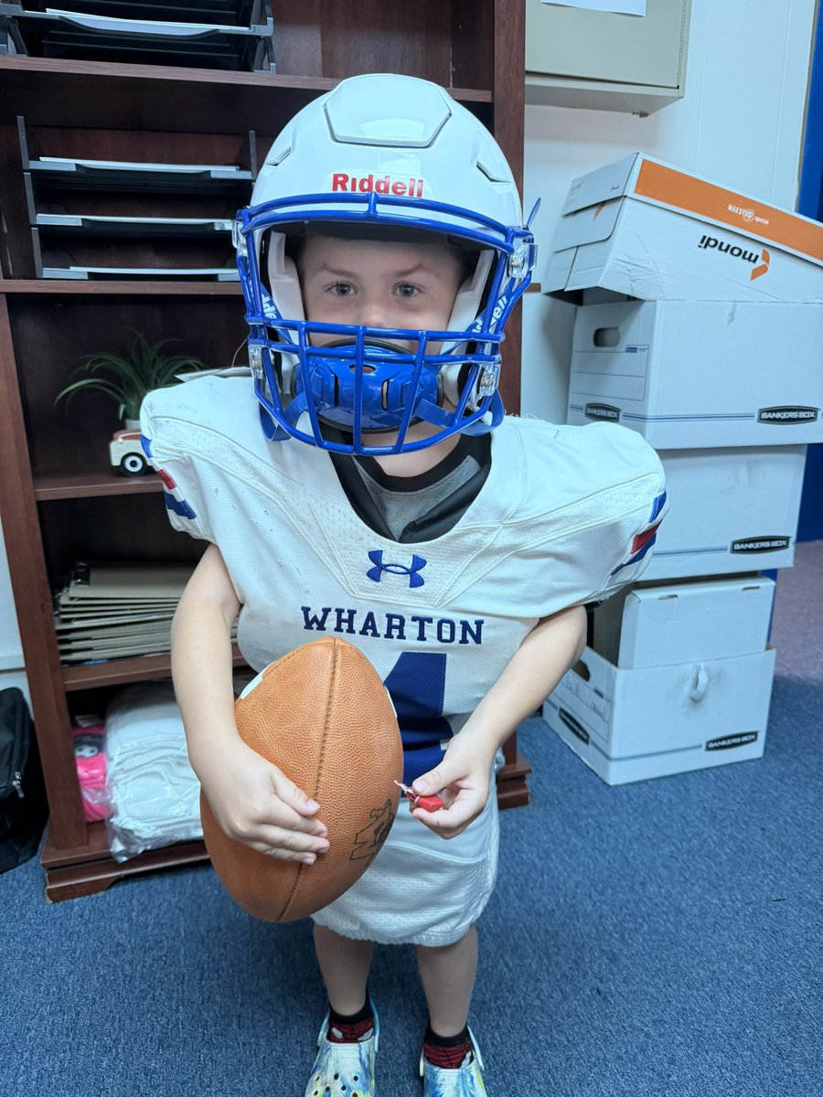 ElizabethMuras5's tweet photo. When you have the best job in the world &amp; your kids know it too-Jett found the number 4 jersey in my office (out of the 50 in here lol) said mom it’s how old I am! Can I wear it! I couldn’t say no 😂 Future footballer coming soon! 

#youthsports #football #whartontx #DFO #boymom https://t.co/QZPX3RK31J
